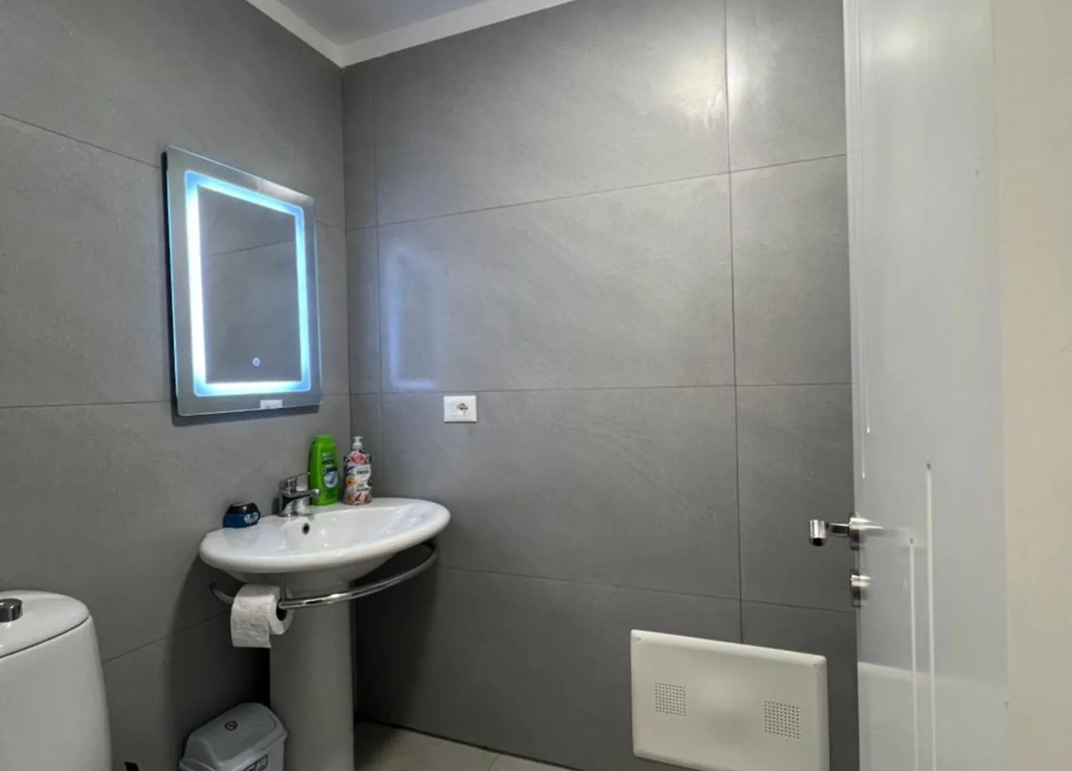 Holiday Rental Tirana 0*,